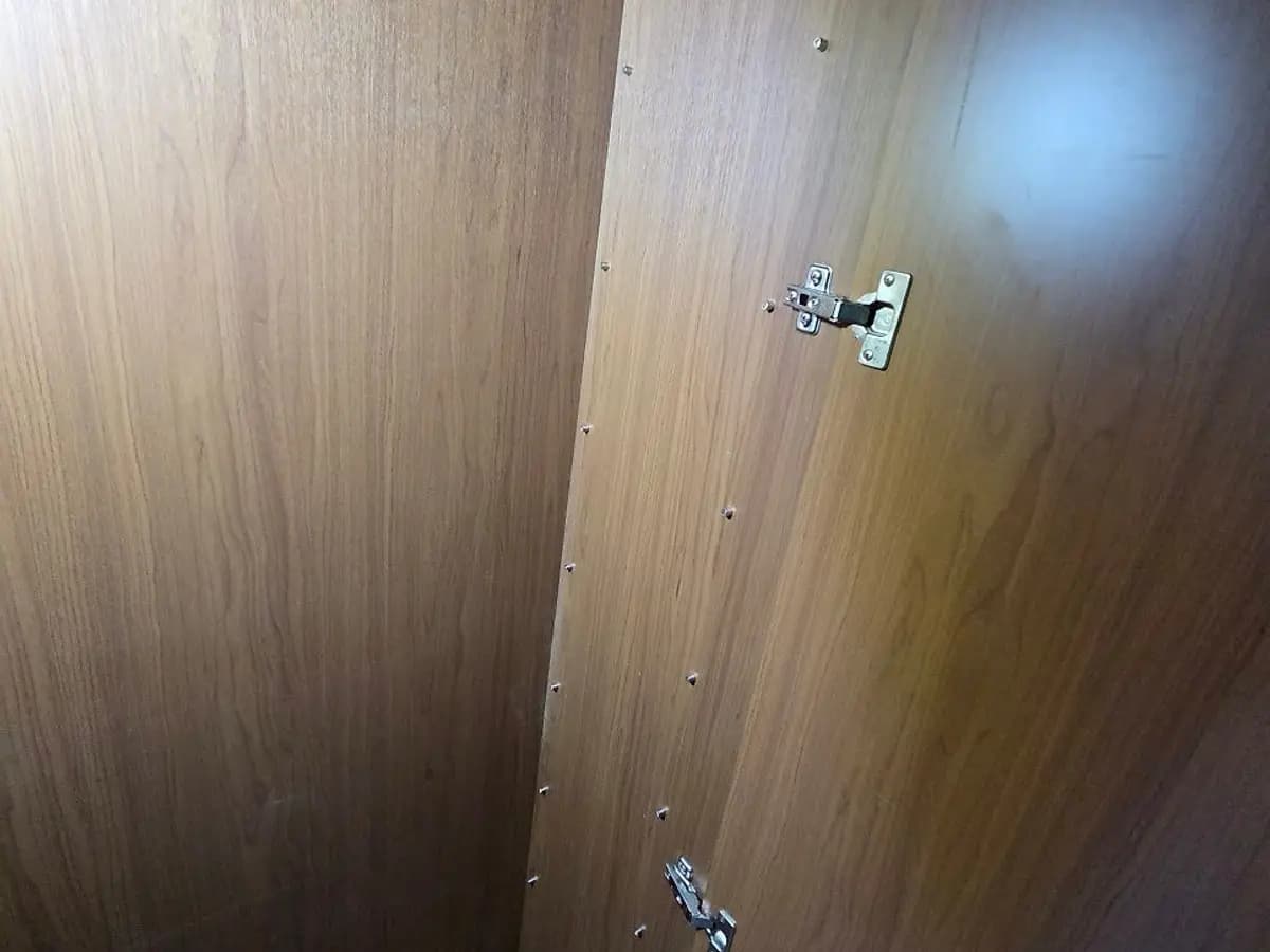회전 신발장 철거 후 선반 설치 시공 후